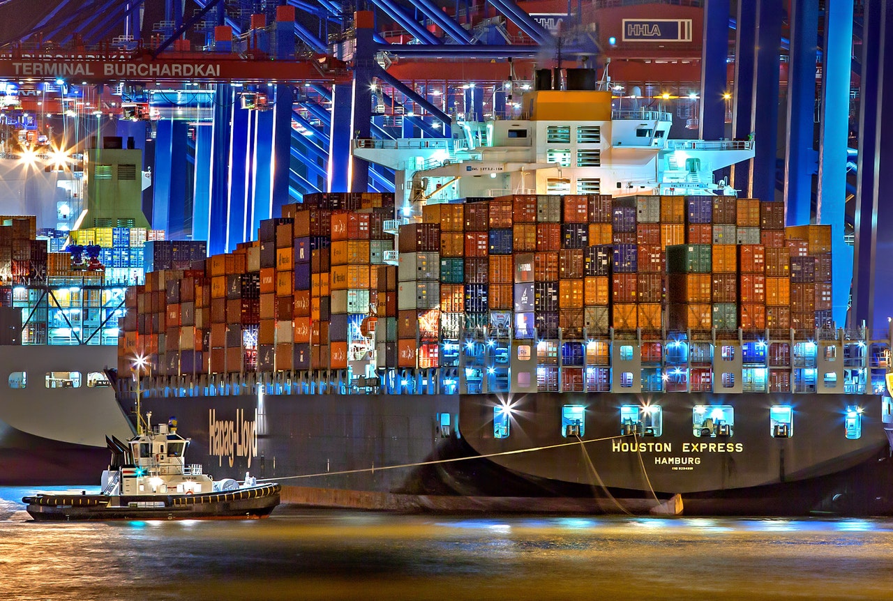 a big ship shipping container